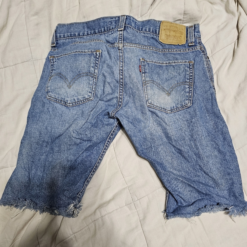 Levi's 511 Skinny Jean Shorts Sz 34 - Picture 2 of 5
